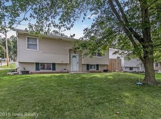 5801 SW 4th St, Des Moines, IA 50315