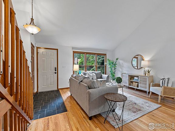5th image of 901 Sandy Cove Ln