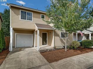 824 N 20th Way, Cornelius, OR 97113