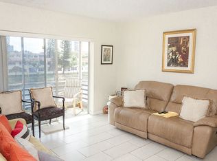 2880 NE 203rd St #B-26, Aventura, FL 33180
