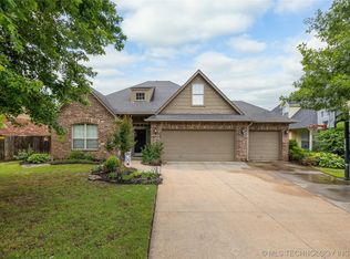 12010 S Vine St, Jenks, OK 74037