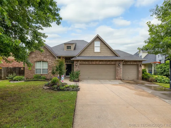 12010 S Vine St, Jenks, OK 74037