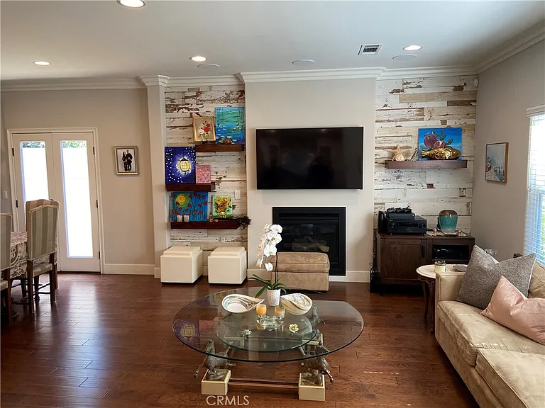 4470 Stansbury Ave — Photo 20