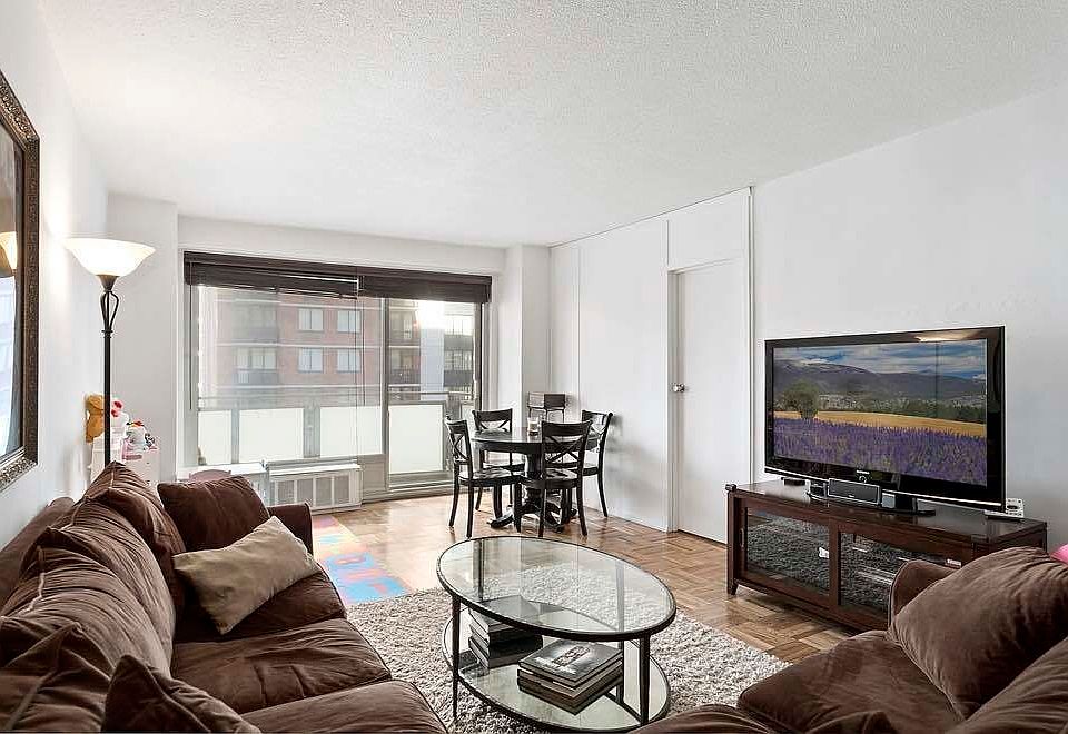 1st image of 300 E 40th St APT 14T