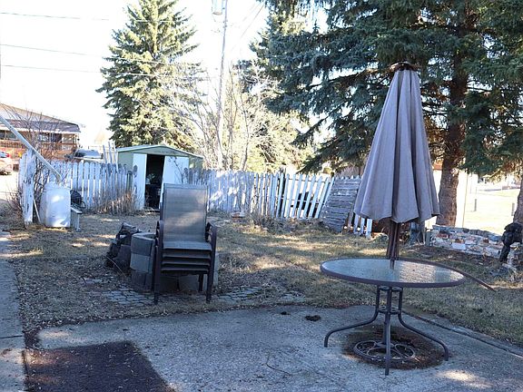 5th image of 4608 44th Ave