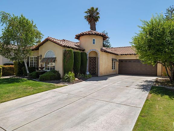2nd image of 209 Villa Elegante Dr