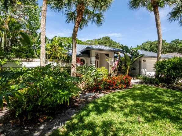 18901 Misty Lake Drive, Jupiter, FL 33458