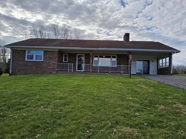 218 Orchard Hills Rd, Rural Retreat, VA 24368