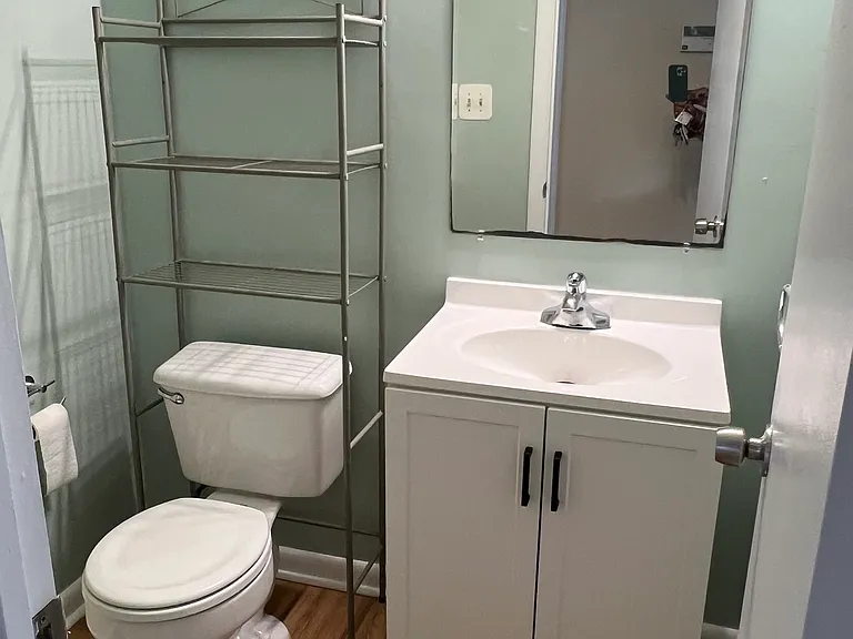Delaney St — Photo 28