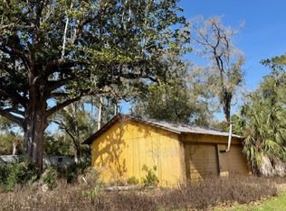1219 N Paris St, Bell, FL 32619
