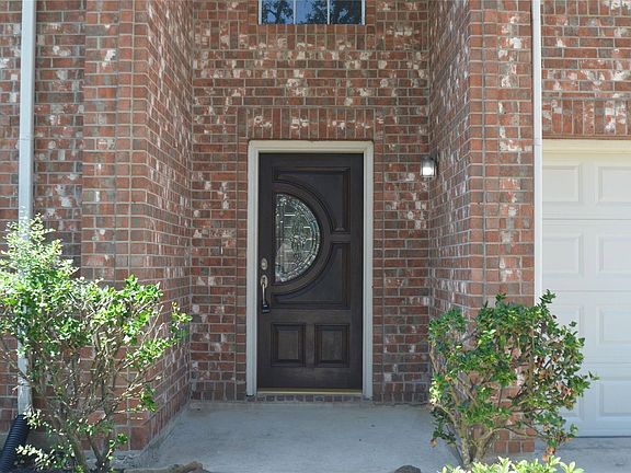 3rd image of 19419 Yuma Crest Ln