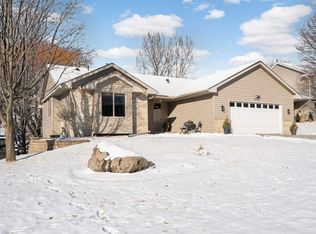 4364 Chestnut Ln NE, Prior Lake, MN 55372