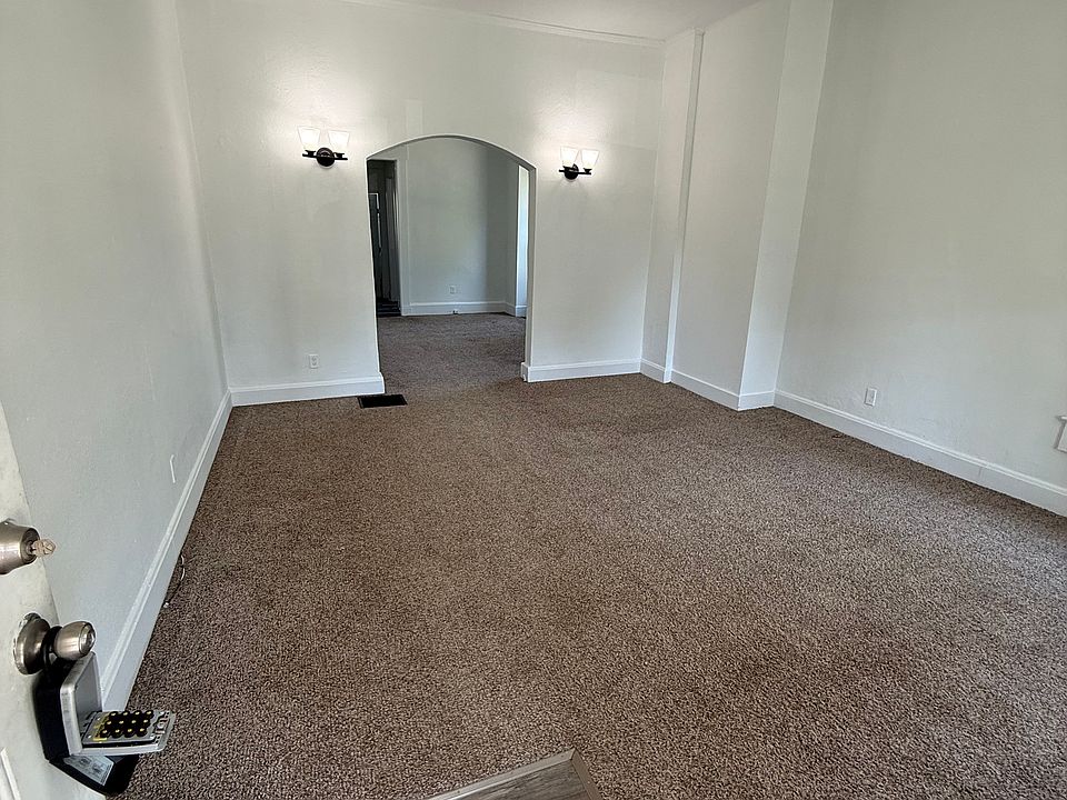 1st image of 227 N 21st St