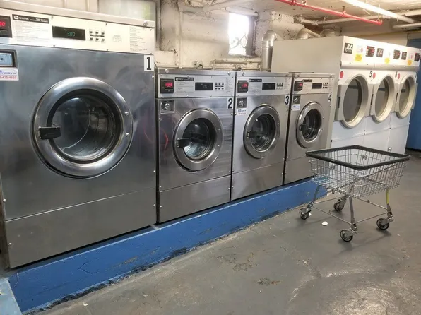 1577 East 17th Street image 7 of 9