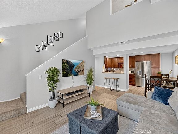4th image of 435 W 9th St Unit B3