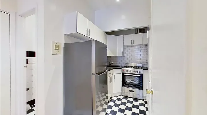 Rented by Compass | media 6