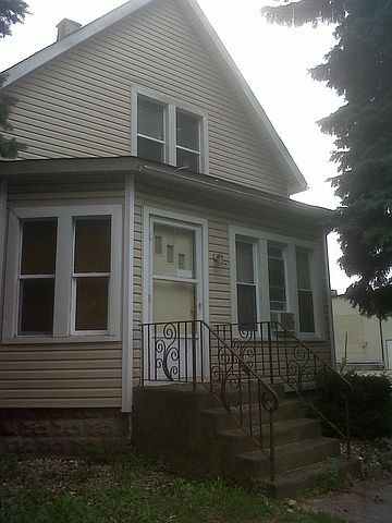 2nd image of 2721 W 139th St