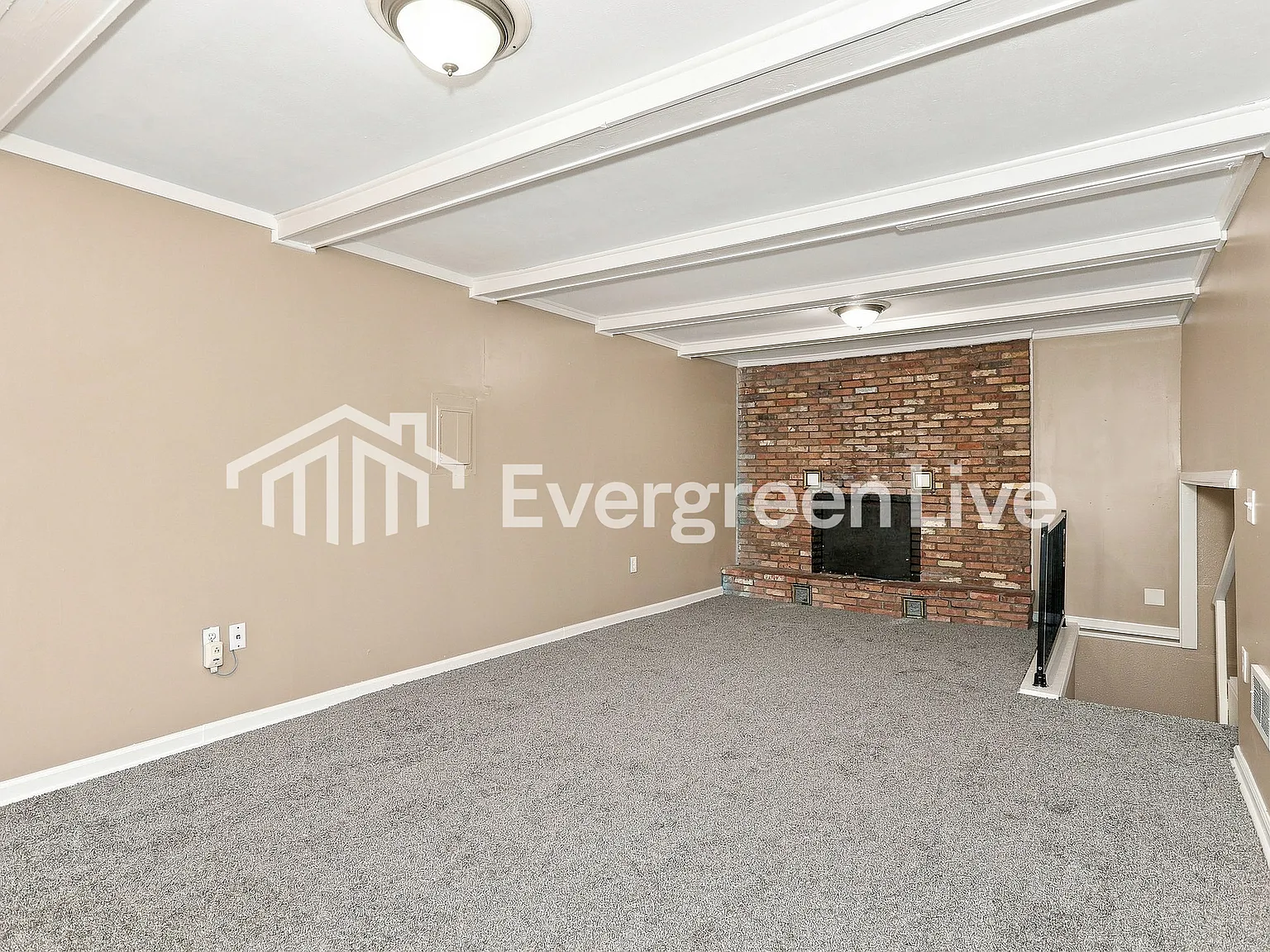 3 bed, 2.0 bath, 1753 sqft, $1,895 — Photo 4