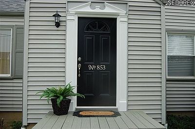4th image of 853 Gary Ave
