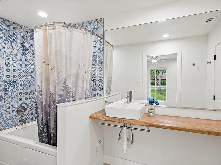 3008 N Britain Rd — Photo 17