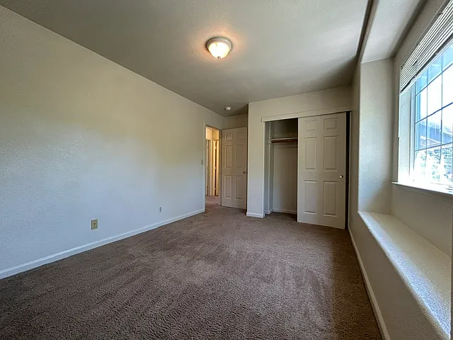 201 Sapphire Ct — Photo 26