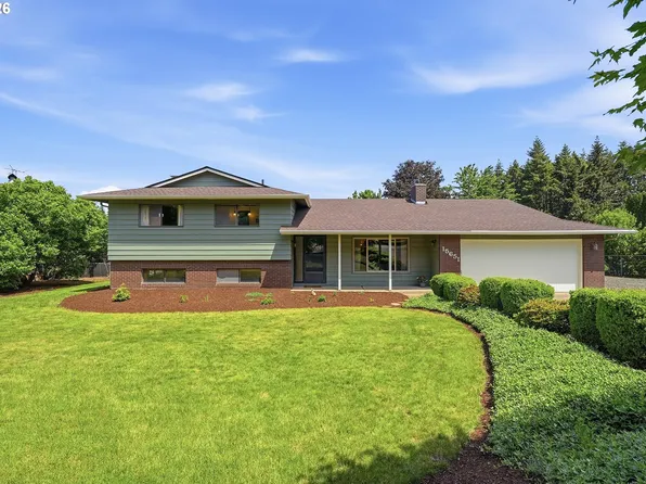 15651 S Henrici Rd, Oregon City, OR 97045