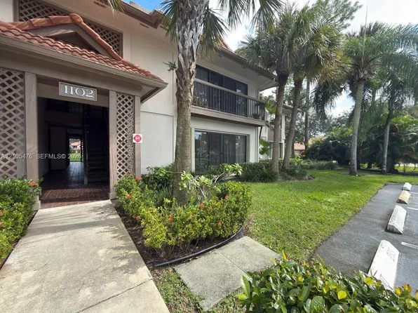 1102 Duncan Cir APT 104, Palm Beach Gardens, FL 33418