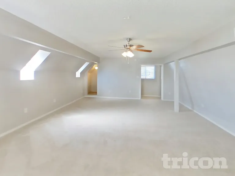 4832 N 87th Ln — Photo 22