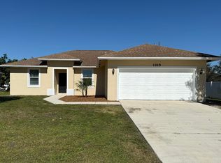 1215 SW Ermine Ave, Port Saint Lucie, FL 34953