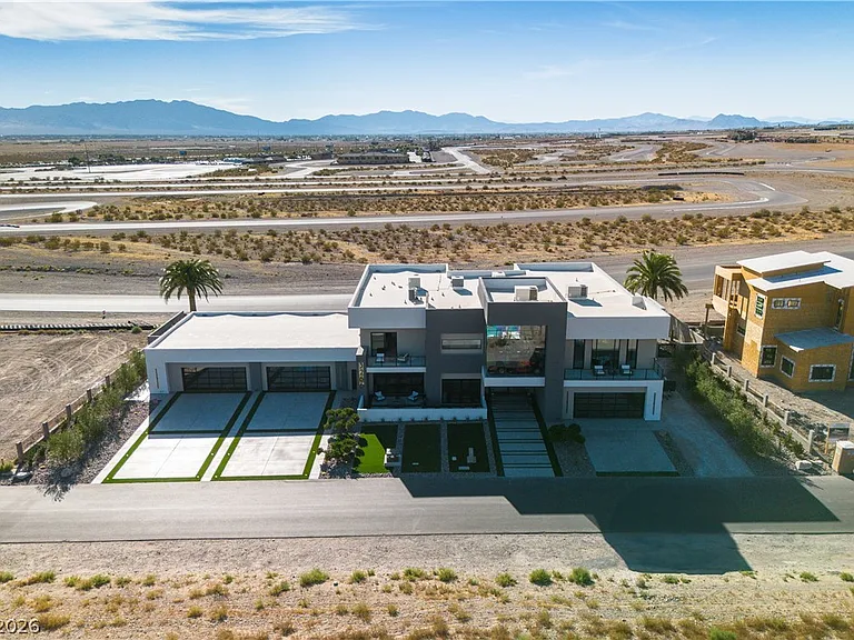 3266 S Spring Mountain Blvd — Photo 53
