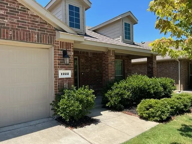 1222 Coleman Dr — Photo 2