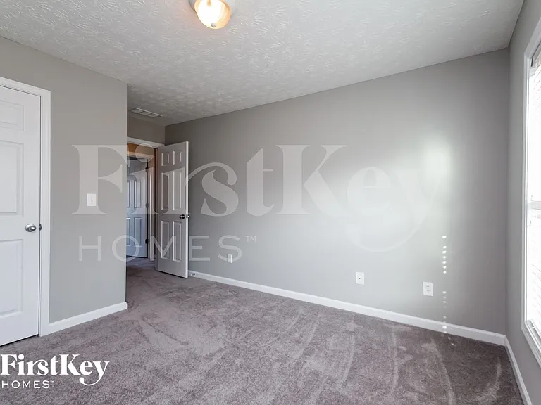 85 Natalie Ct — Photo 11