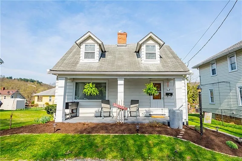 212 W Grant St photo 1