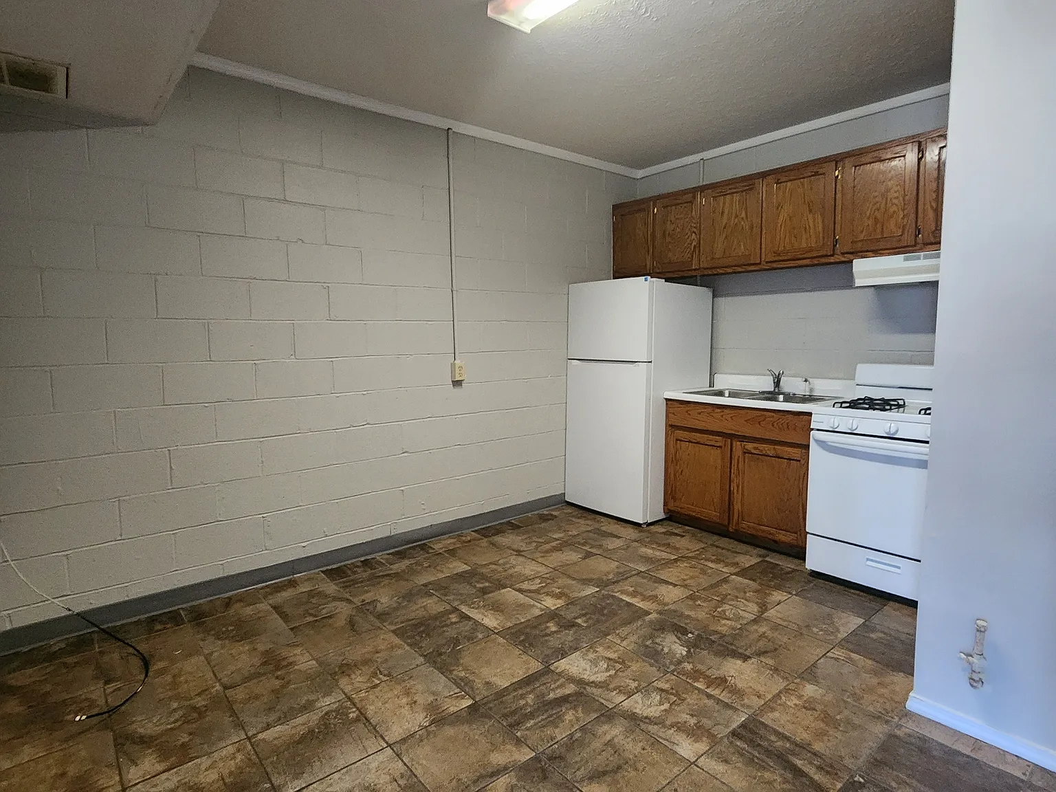 1325 Virginia - B2 — Photo 2