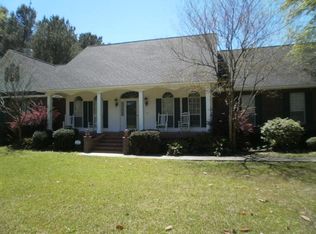 183 Red Hill Crossing Rd, Laurel, MS 39443