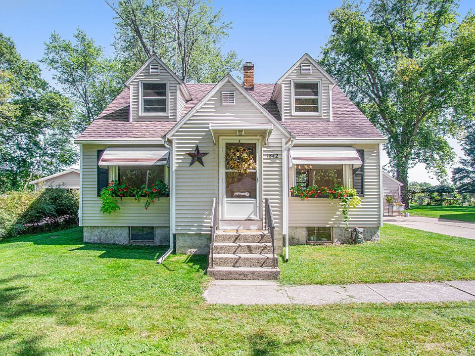 1842 104th Ave, Zeeland, MI 49464 | Zillow