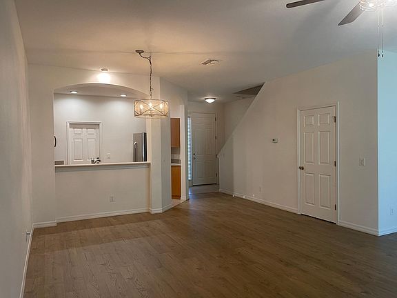 5th image of 1563 W Sweet Oaks Ct