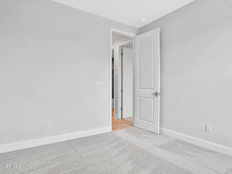 351 Millenia Dr — Photo 27
