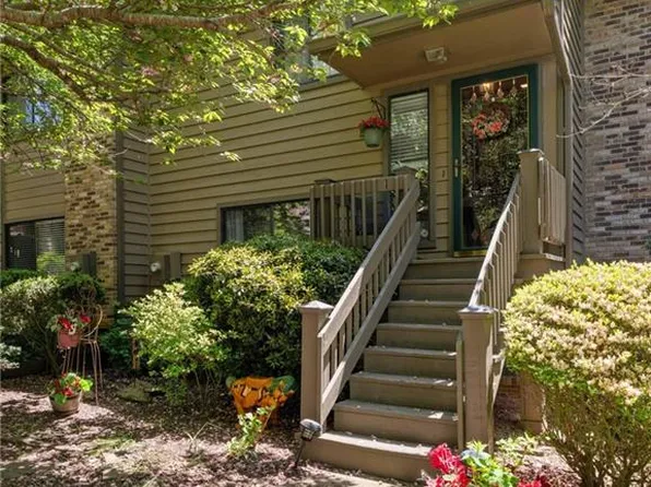 1866 Dyouville Ln, Chamblee, GA 30341