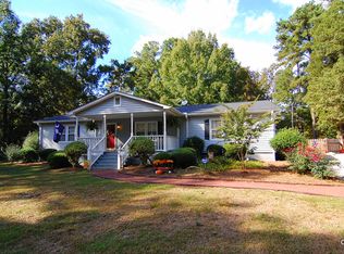 615 Green Meadow Dr, Chapin, SC 29036