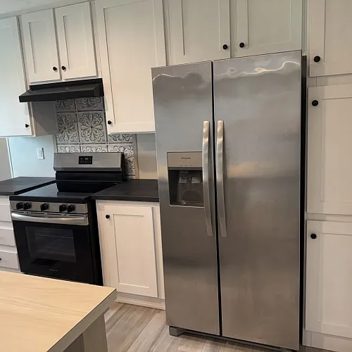 82 Teasley Ln — Photo 2