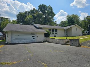 3965 Fireline Rd, Palmerton, PA 18071