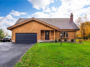 1396 Mattingly Rd, Hinckley, OH 44233