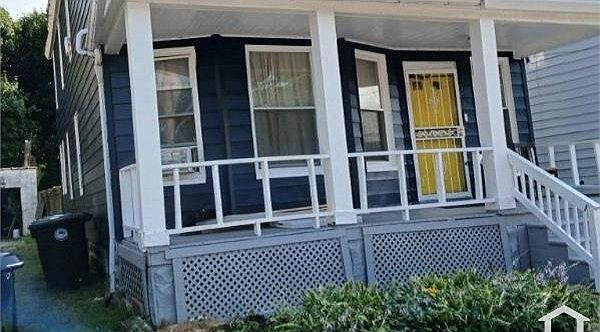1st image of 9104 Beckman Ave
