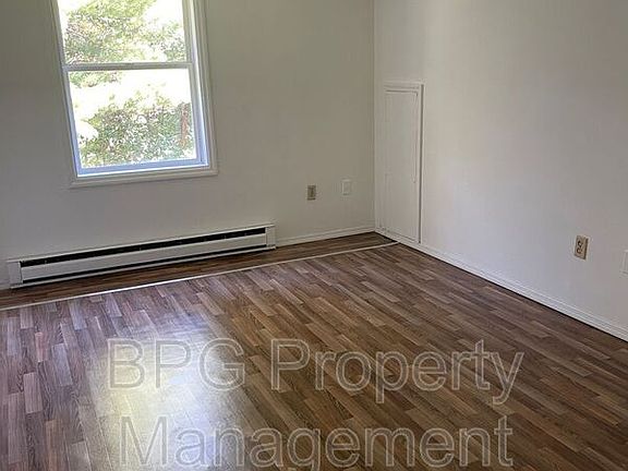 4th image of 123 Circle Dr #13