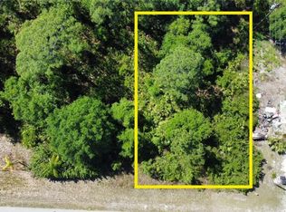 2404 E 9th St, Lehigh Acres, FL 33936