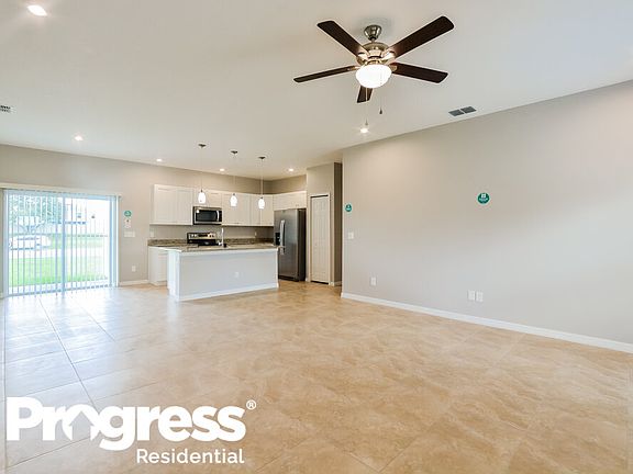 3rd image of 365 Alegriano Ct
