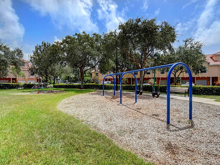 2030 Alta Meadows Ln #1208 — Photo 30