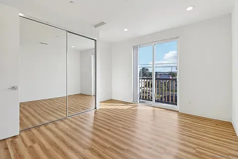1166 Holly Ave #1 — Photo 23