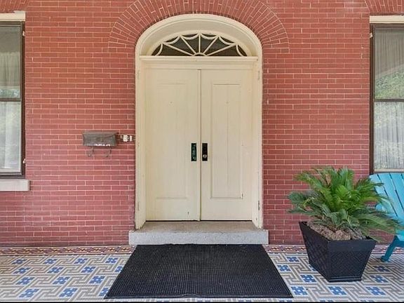 2nd image of 1211 Colonial Ave #2